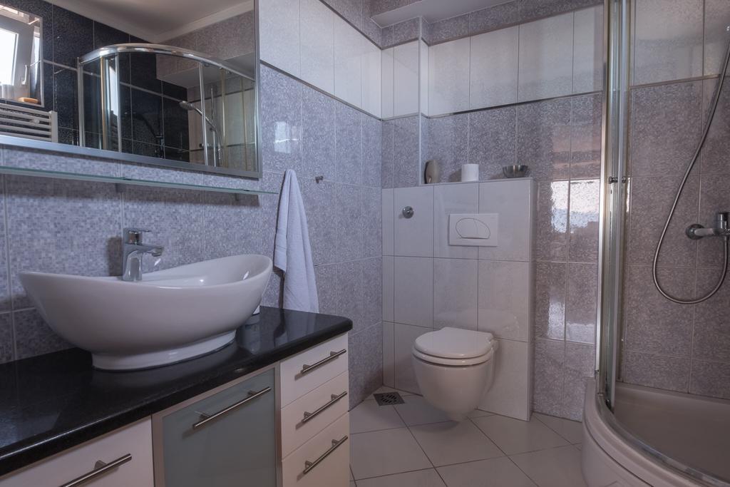 Private Penthouse Djurasevic Apartment Sveti Stefan Exterior photo